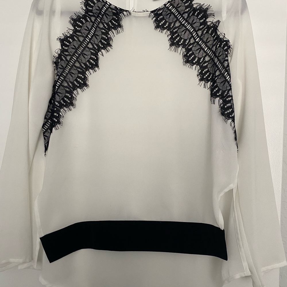 BAR III White blouse long sleeves Sz M